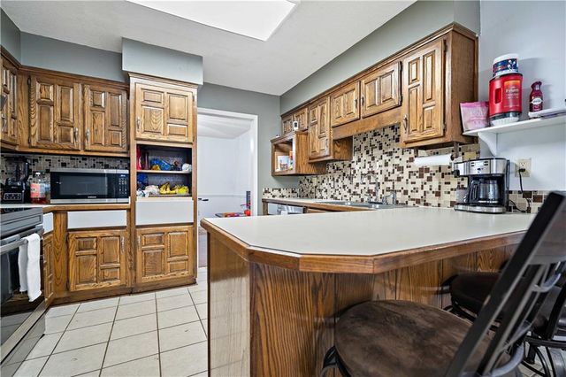 2729 Graham W Road, Mobile, AL 36618