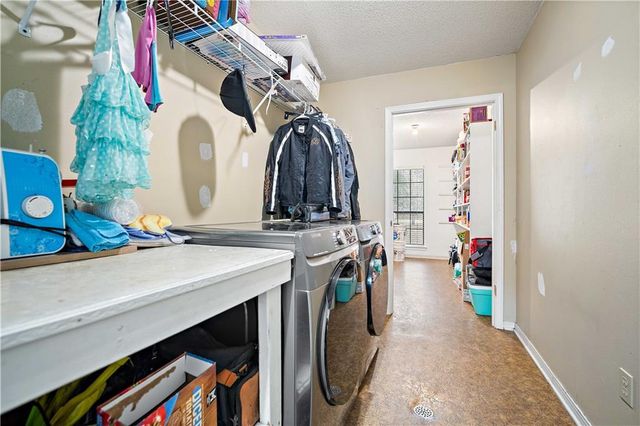 2729 Graham W Road, Mobile, AL 36618