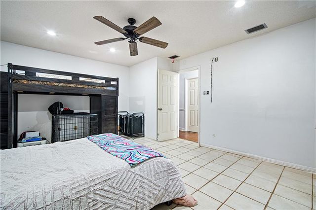 2729 Graham W Road, Mobile, AL 36618