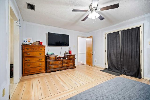 2729 Graham W Road, Mobile, AL 36618