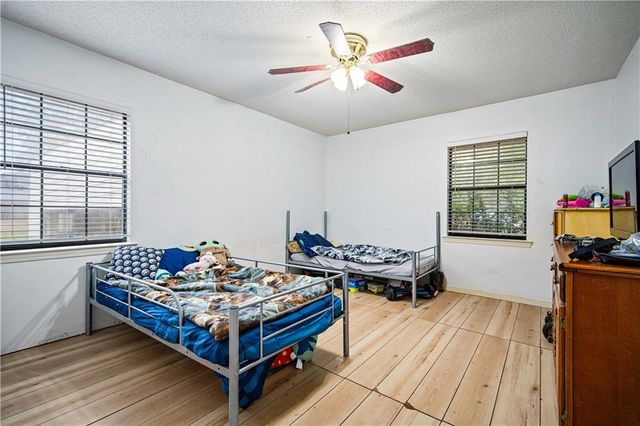 2729 Graham W Road, Mobile, AL 36618