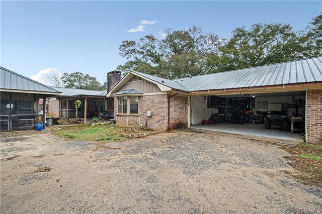 2729 Graham W Road, Mobile, AL 36618