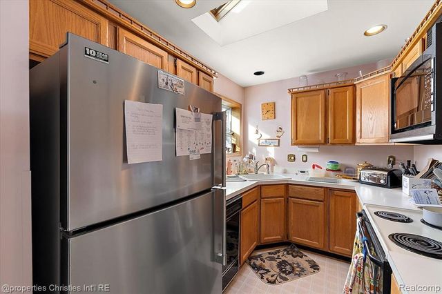 9005 Marlowe Avenue, Plymouth, MI 48170