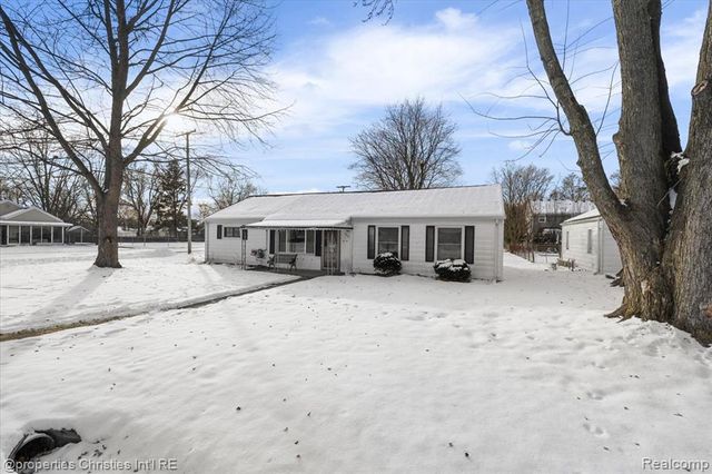 9005 Marlowe Avenue, Plymouth, MI 48170