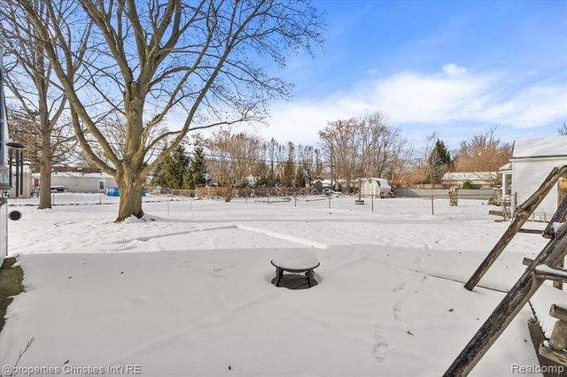 9005 Marlowe Avenue, Plymouth, MI 48170