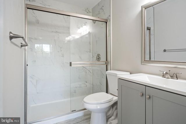 607 RAVENS CREST DR, Plainsboro, NJ 08536