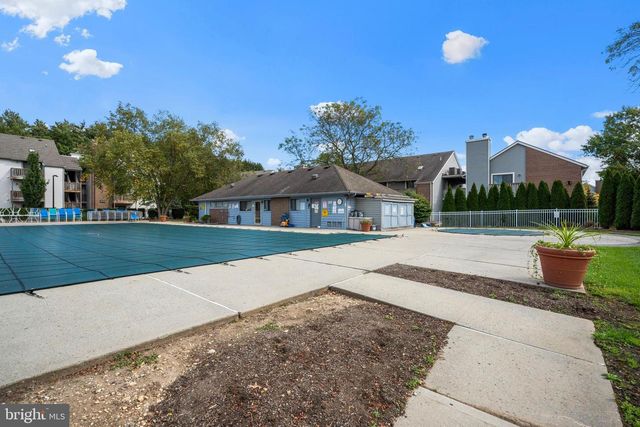 607 RAVENS CREST DR, Plainsboro, NJ 08536