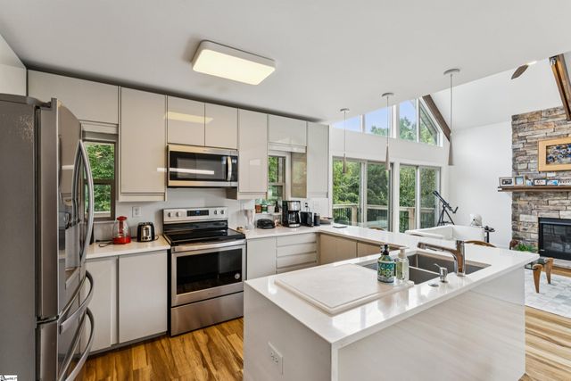 189 Chandler Crest Court, Greer, SC 29651