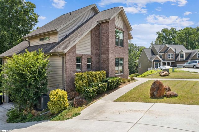 189 Chandler Crest Court, Greer, SC 29651