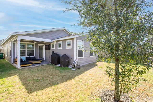 8215 McKamy DR, Austin, TX 78744