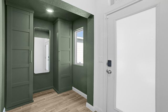 8215 McKamy DR, Austin, TX 78744