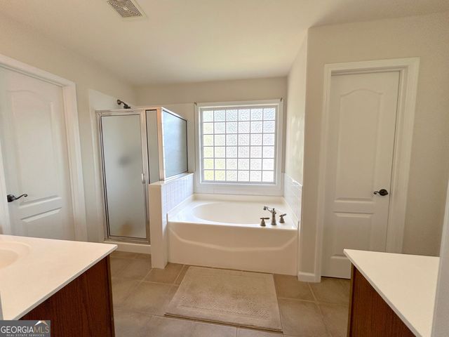 4100 Lake Pass Lane, Suwanee, GA 30024