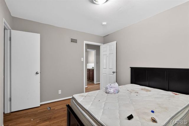 10120 Jett Drive, St Louis, MO 63136