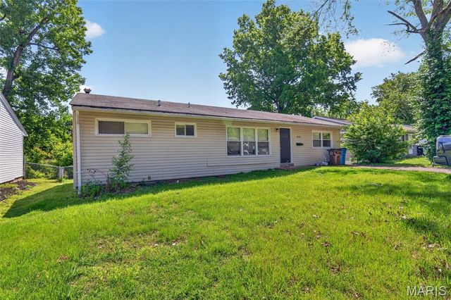 10120 Jett Drive, St Louis, MO 63136