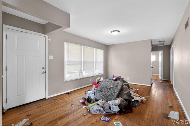 10120 Jett Drive, St Louis, MO 63136
