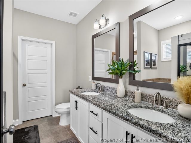 210 Leach Creek Drive, Raeford, NC 28376