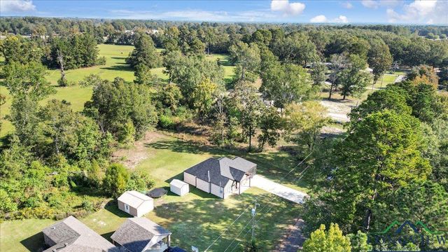 183 Tejas St, Carthage, TX 75633