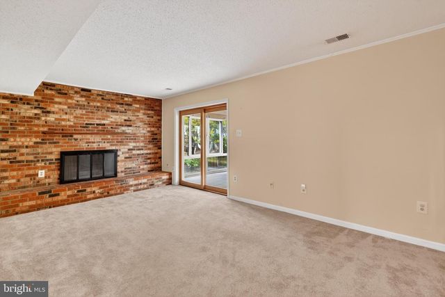 4501 LANTERN PL, Alexandria, VA 22306