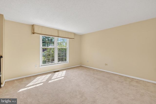 4501 LANTERN PL, Alexandria, VA 22306