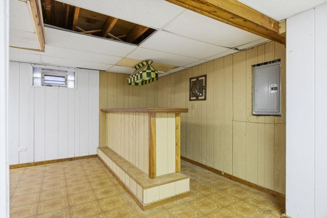 16861 Thackery Avenue, Oak Forest, IL 60452