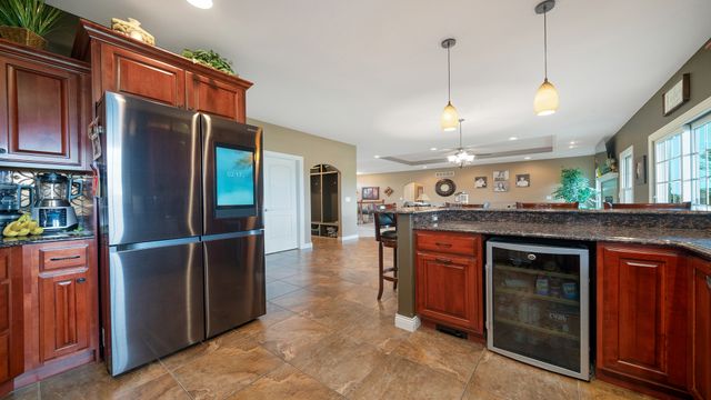 1815 White Pines Drive, Dixon, IL 61021