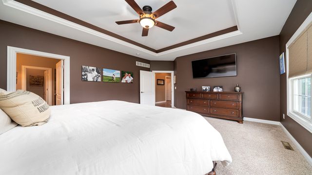 1815 White Pines Drive, Dixon, IL 61021