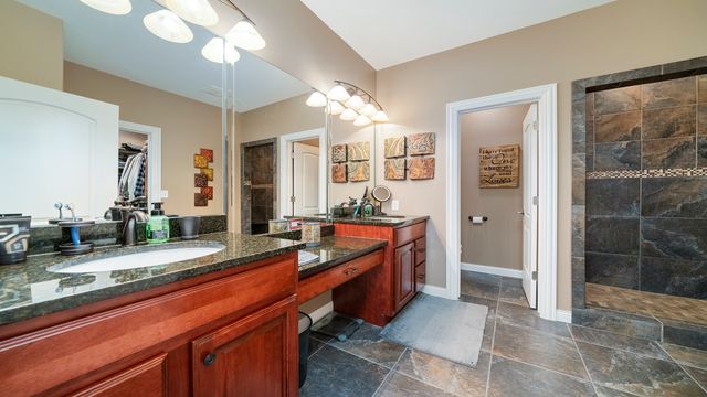 1815 White Pines Drive, Dixon, IL 61021