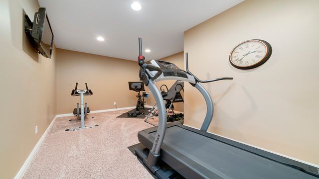 1815 White Pines Drive, Dixon, IL 61021