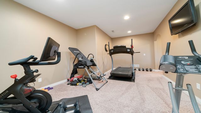 1815 White Pines Drive, Dixon, IL 61021