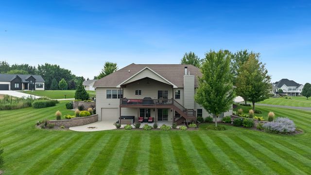 1815 White Pines Drive, Dixon, IL 61021