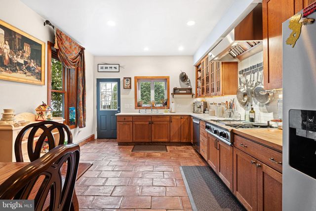 1624 BROWN ST, Philadelphia, PA 19130