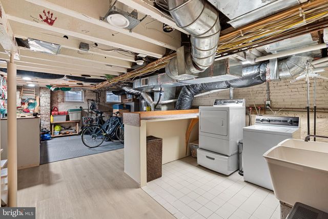 1624 BROWN ST, Philadelphia, PA 19130