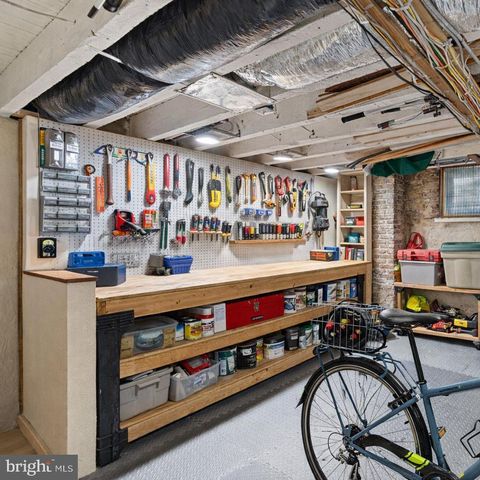 1624 BROWN ST, Philadelphia, PA 19130