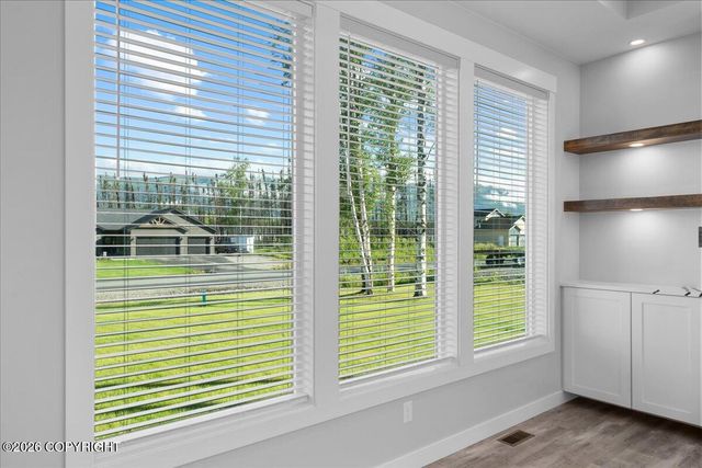 678 W Birdnest Drive, Wasilla, AK 99654