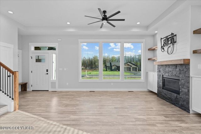 678 W Birdnest Drive, Wasilla, AK 99654