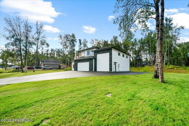 678 W Birdnest Drive, Wasilla, AK 99654