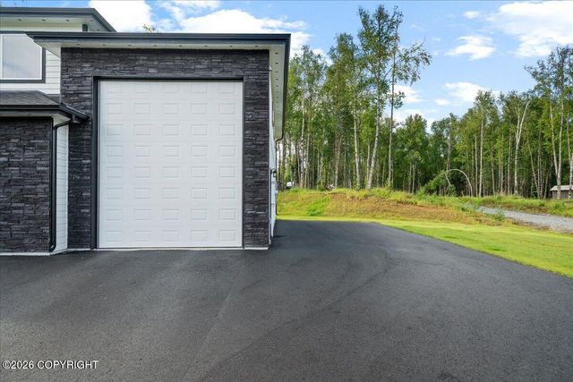 678 W Birdnest Drive, Wasilla, AK 99654