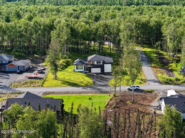 678 W Birdnest Drive, Wasilla, AK 99654