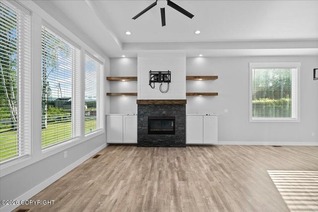 678 W Birdnest Drive, Wasilla, AK 99654