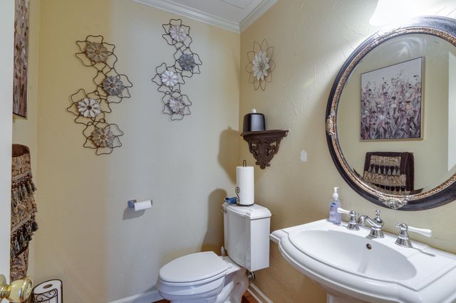 8794 OVERCUP OAKS DR, Memphis, TN 38018