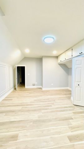 1455 W Highland Avenue, Chicago, IL 60660