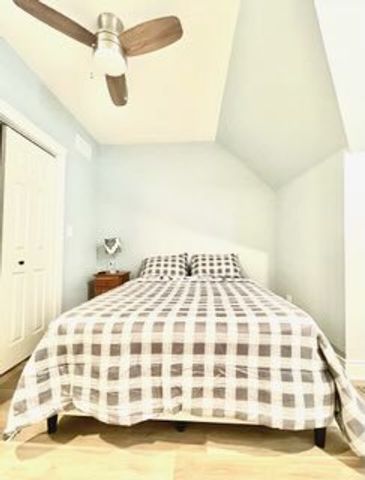 1455 W Highland Avenue, Chicago, IL 60660