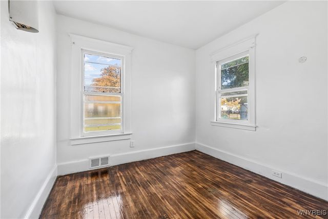 1314 East Ferry Street N, Buffalo, NY 14211