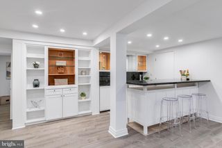 2950 MACOMB ST NW, Washington, DC 20008