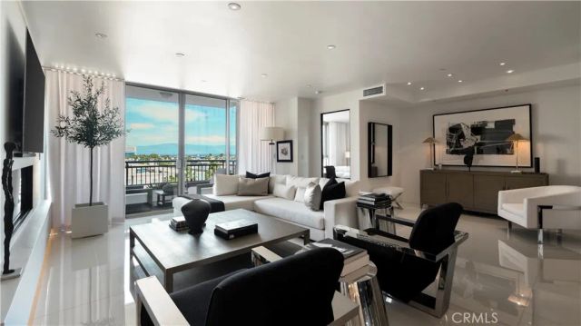 8085 Scholarship, Irvine, CA 92612