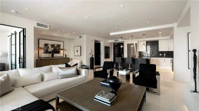 8085 Scholarship, Irvine, CA 92612