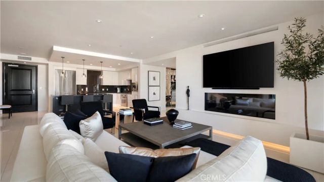 8085 Scholarship, Irvine, CA 92612