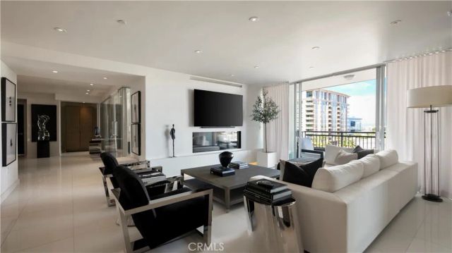 8085 Scholarship, Irvine, CA 92612