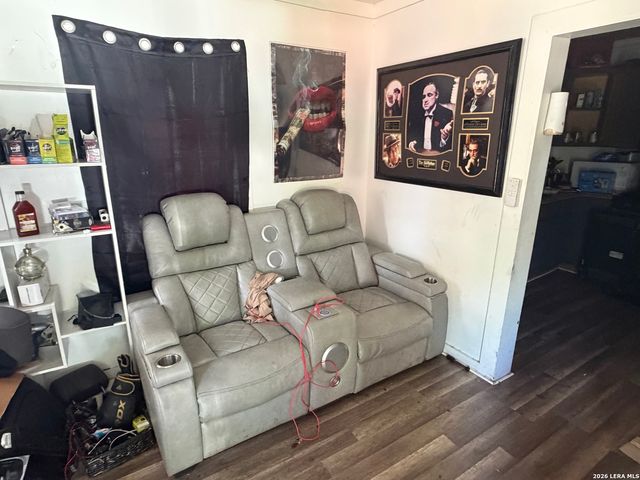 325 Sims, San Antonio, TX 78225