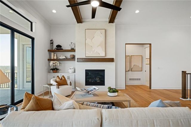 11239 S Sunray Drive, Olathe, KS 66061